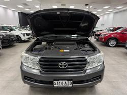 2011 Toyota Landcruiser GXL