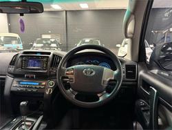 2011 Toyota Landcruiser GXL