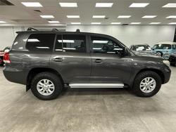 2011 Toyota Landcruiser GXL