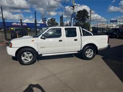 2014 Nissan Navara ST-R