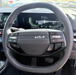 2025 Kia Sportage SX