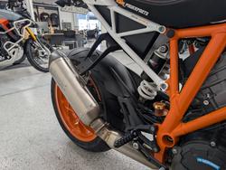 2016 Ktm 1290 SUPER DUKE R SE WHITE