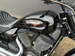 2013 VICTORY HAMMER 8-BALL BLACK