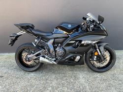 Yamaha YZF-R7LA