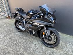 2024 Yamaha YZF-R7LA BLACK