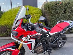 2016 Honda CRF1000L AFRICA TWIN Red