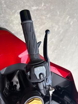 2025 Suzuki GSX-R1000A Red
