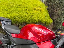 2025 Suzuki GSX-R1000A Red