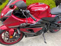 2025 Suzuki GSX-R1000A Red