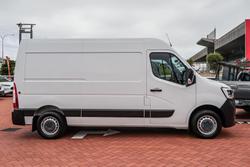 2022 Renault Master Pro 110kW