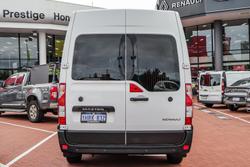2022 Renault Master Pro 110kW