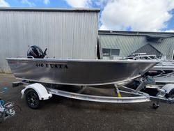 2027 QUINTREX 440 Busta