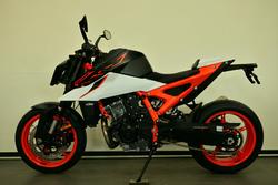2026 Ktm 990 DUKE R Orange