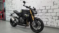 2026 Triumph Speed Triple RS 1200 Speed Triple Grey