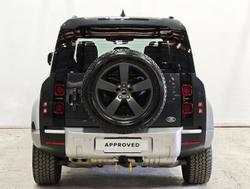 2022 Land Rover Defender 110 D300 SE