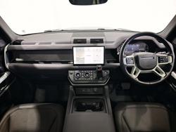 2022 Land Rover Defender 110 D300 SE