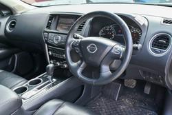 2017 Nissan Pathfinder ST-L