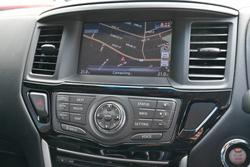 2017 Nissan Pathfinder ST-L