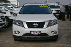 2017 Nissan Pathfinder ST-L