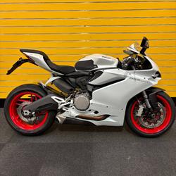 Ducati 959 Panigale (white)