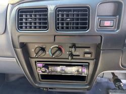 2004 Toyota Hilux
