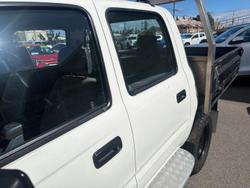 2004 Toyota Hilux