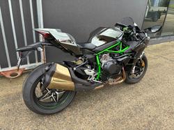 2025 Kawasaki NINJA H2 GREEN