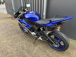2016 Yamaha YZF-R6 BLUE