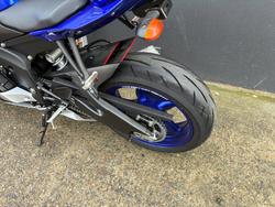 2016 Yamaha YZF-R6 BLUE