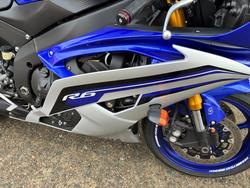 2016 Yamaha YZF-R6 BLUE