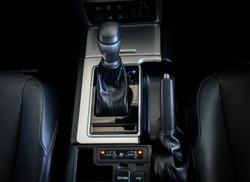 2023 Toyota Landcruiser Prado VX