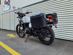 2022 Royal Enfield Himalayan E5 Mid Himalayan Silver
