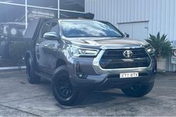 2022 Toyota Hilux SR5