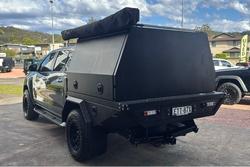 2022 Toyota Hilux SR5