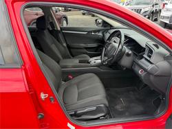 2018 HONDA CIVIC VTi-S