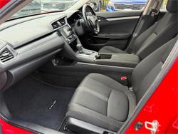 2018 HONDA CIVIC VTi-S