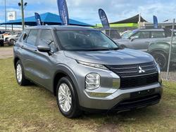 2022 Mitsubishi Outlander ES