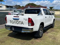 2020 Toyota Hilux SR5