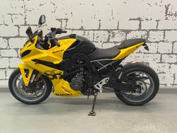 2025 Suzuki GSX-8R GSX-R Yellow