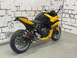 2025 Suzuki GSX-8R GSX-R Yellow