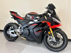 2025 Aprilia RSV4 1100 Factory RSV4
