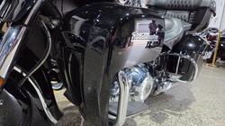 2023 Indian ROADMASTER LIMITED BLACK METALLIC