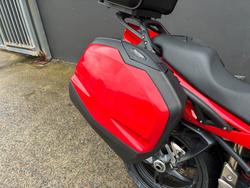 Triumph 2008 Triumph 1050CC Sprint ST RED