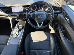 2018 Holden Calais
