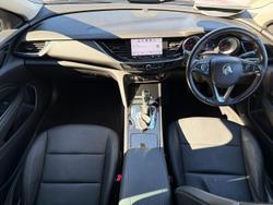 2018 Holden Calais