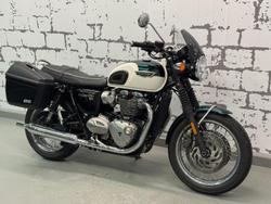2018 Triumph Bonneville T120 Bonneville Green