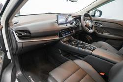 2025 Nissan X-TRAIL ST-L e-POWER