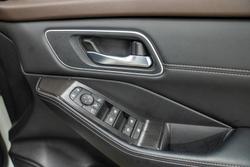 2025 Nissan X-TRAIL ST-L e-POWER