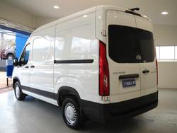 2025 LDV Deliver 9 MWB Mid Roof