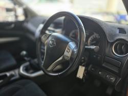 2016 Nissan Navara ST